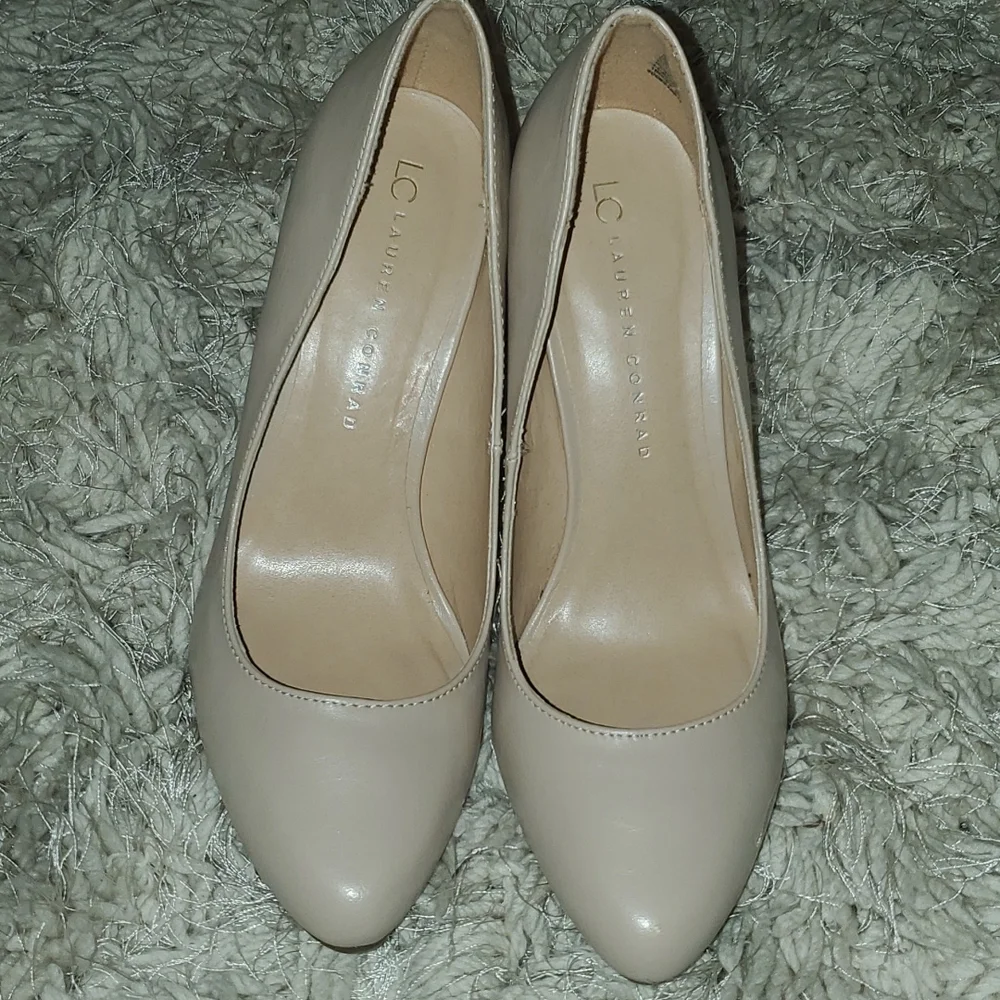Pumps - Picture 4 of 4